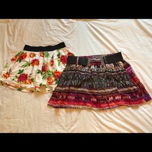 Set of 2 skirts.